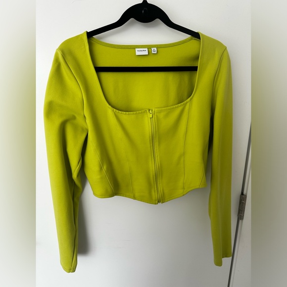 BRIGHT GREEN ARITZIA SHIRT 🍋🟩 - Picture 1 of 3